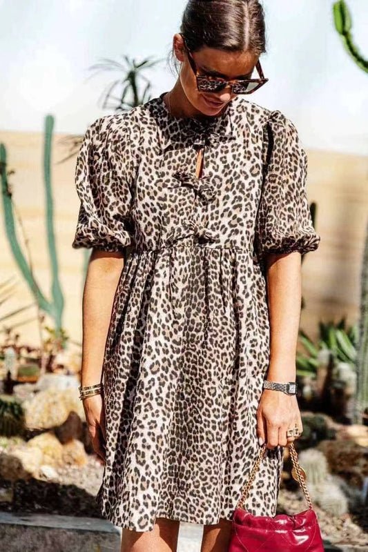 Mini-robe chemise unie nouée à la taille