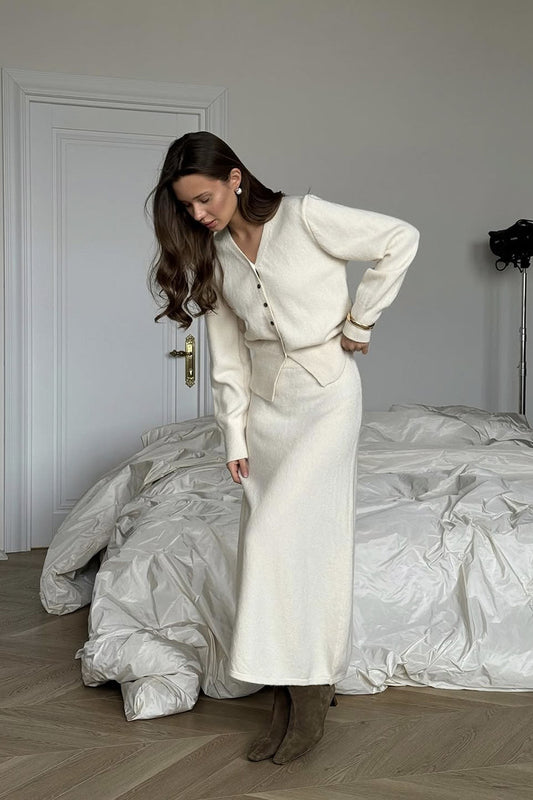 Lockeres Strickset mit Knopf-Cardigan