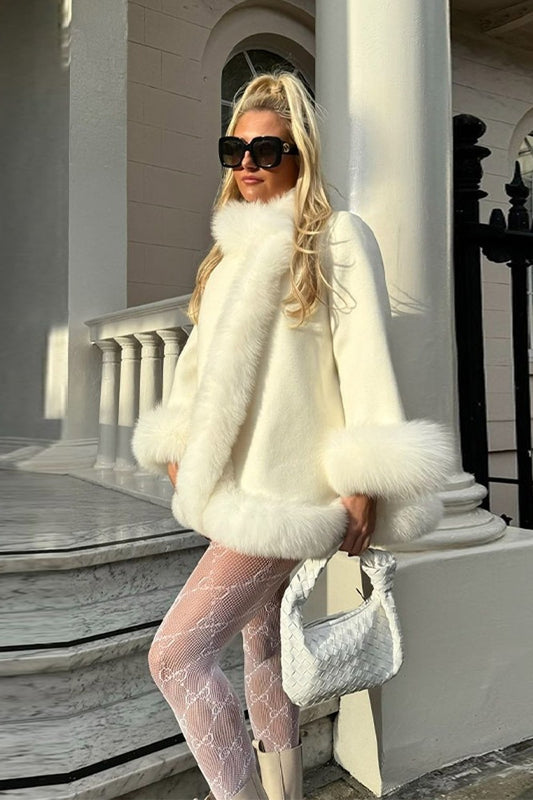 Elegant Fur Collar Paneled Cape Coat