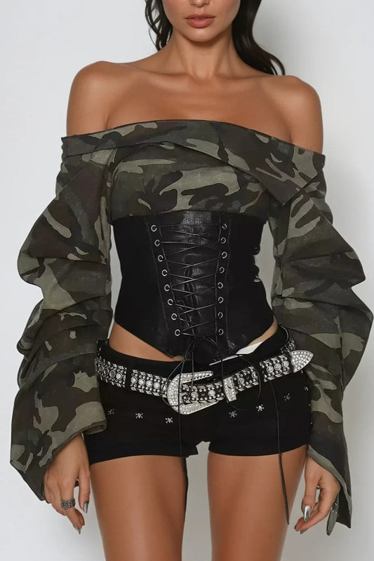 Chemisier à épaules dénudées et imprimé camouflage