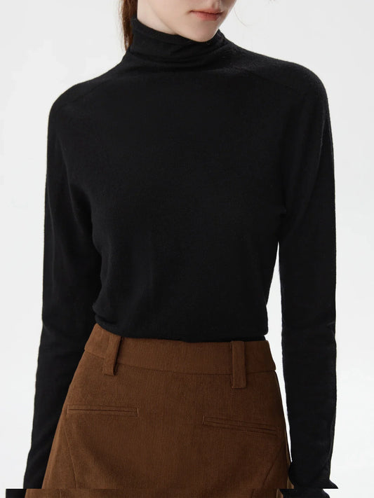 100% Wool Turtleneck Thin Wool Sweater Black / S