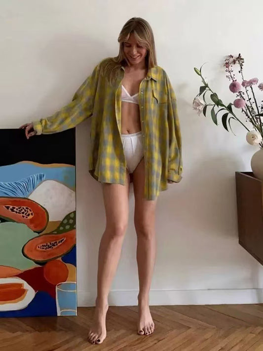 Langärmlige Bluse mit kariertem Kragen