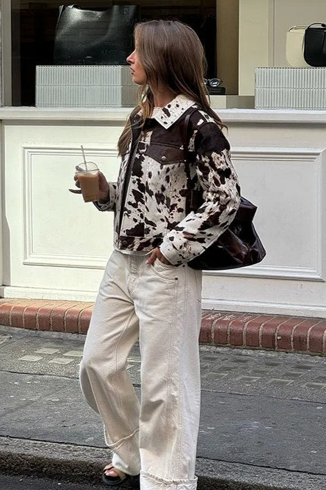 Lässiger Mantel mit bedrucktem Hemdkragen