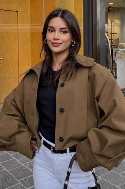 Schicker Kurzmantel mit Plissee-Detail