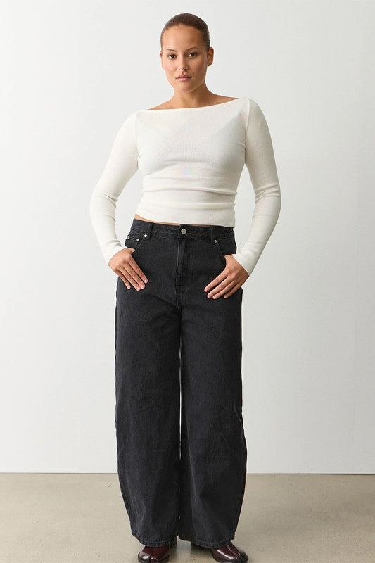Boat Neck Fitted Fine Knit Sweater