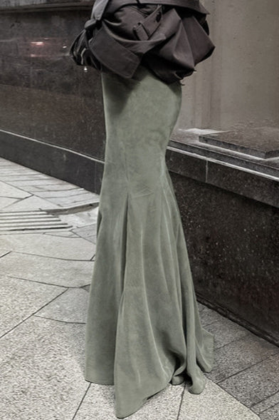 Green Velvet High-Waisted Fishtail Skirt