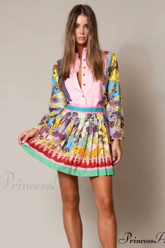 Set aus Bluse und Faltenrock mit Blumenmuster