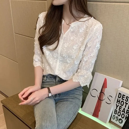 Embroidery Floral Short Sleeve White Blouse WHITE / S blouse-250223