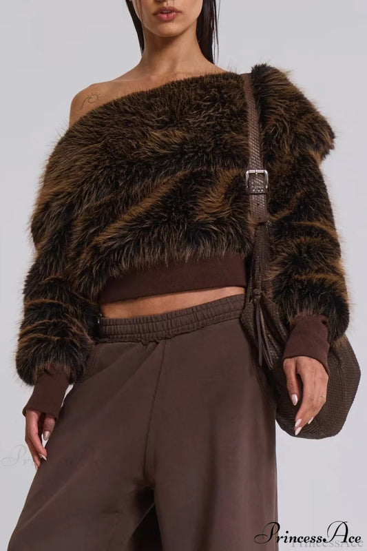 Fleece Sweatshirt Unique Design Crop Top Brown / S