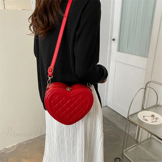 Heart-Shaped Leather Crossbody Tote Red crossbody-250126