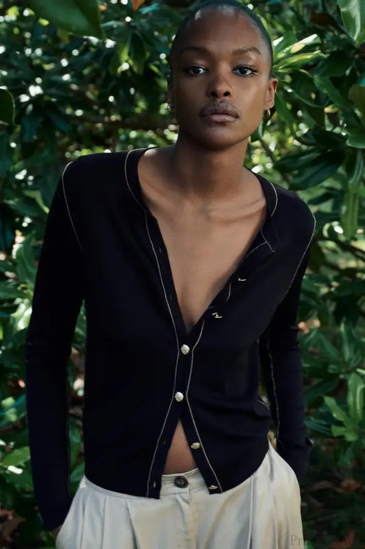 Slim Fit Contrast Edge Round Neck Cardigan Black / S