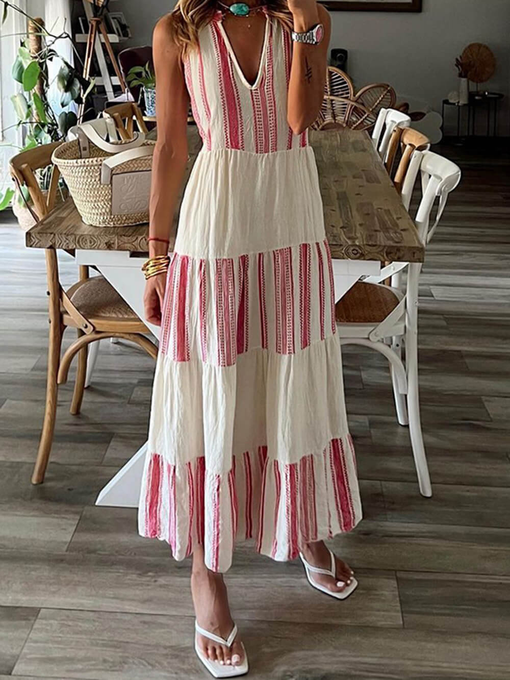 Stylish Striped Printed Charming V-Neck Sleeveless Midi Dress