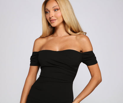 Quinn Formal Off Charming The Shoulder Midi Dress