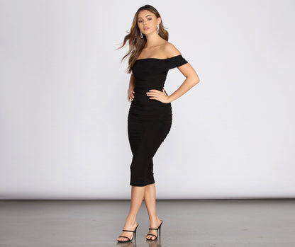 Off Shoulder Stylish Ruched Midi Dress