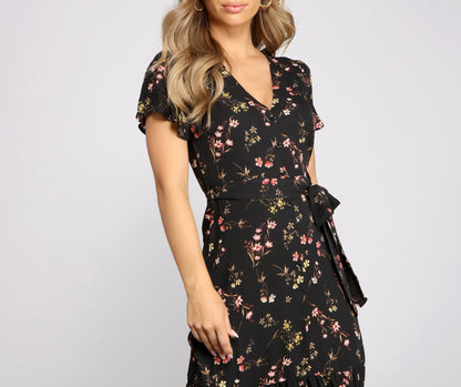 Sweet And Chic Charming Ditsy Floral Midi Dress