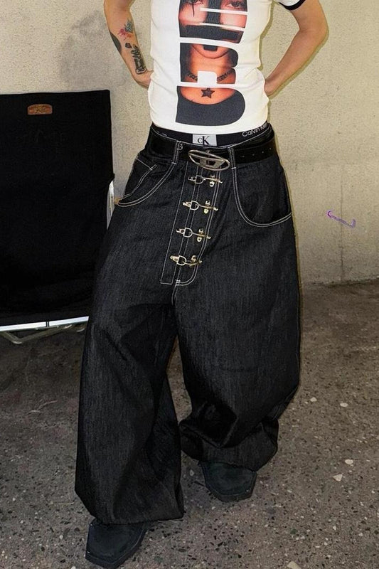 Verwaschene Jeans mit weitem Bein und Knopfleiste