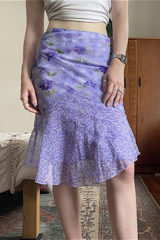 Jupe taille haute asymétrique en tulle à motif patchwork floral violet