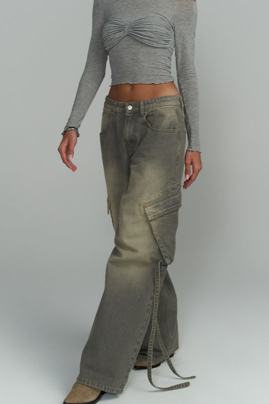 Vintage Jeans mit aufgesetzter Tasche und weitem Bein