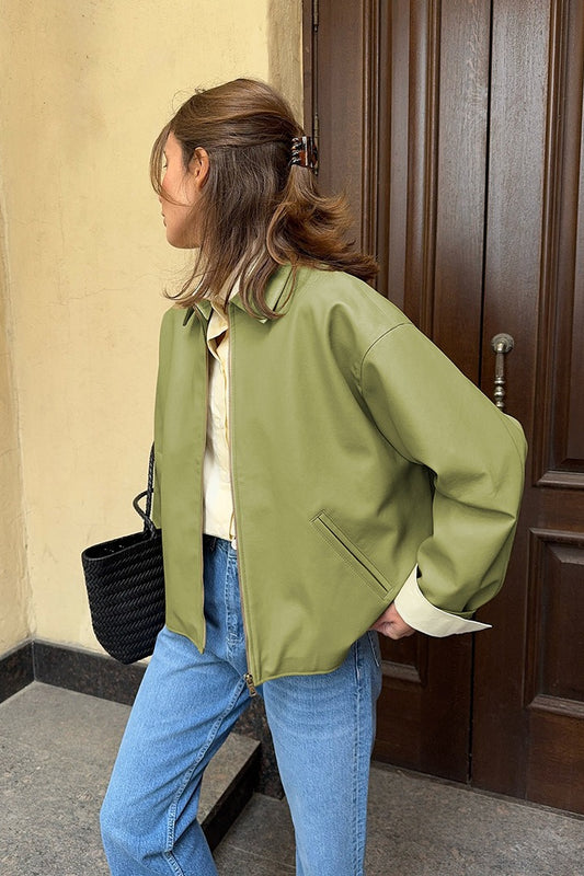 Veste pilote en cuir vert coupe ample