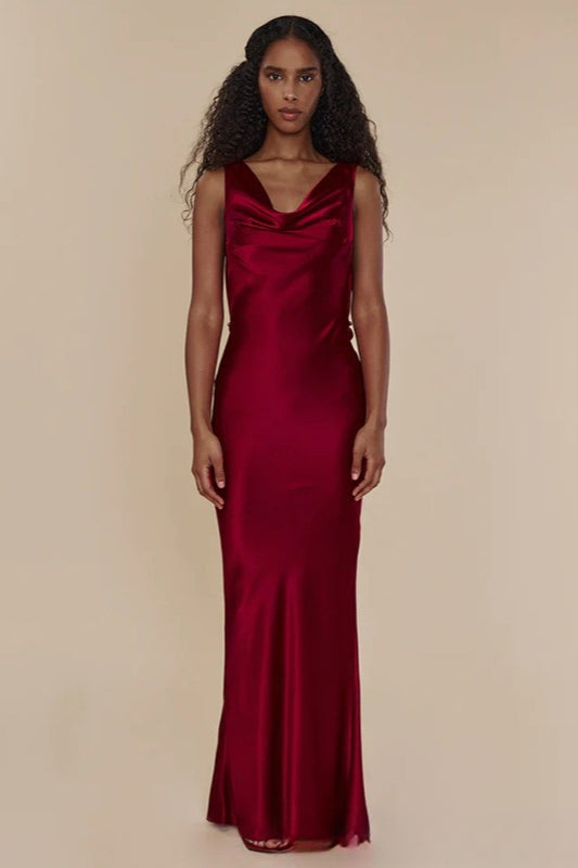 Robe longue de soirée élégante dos nu