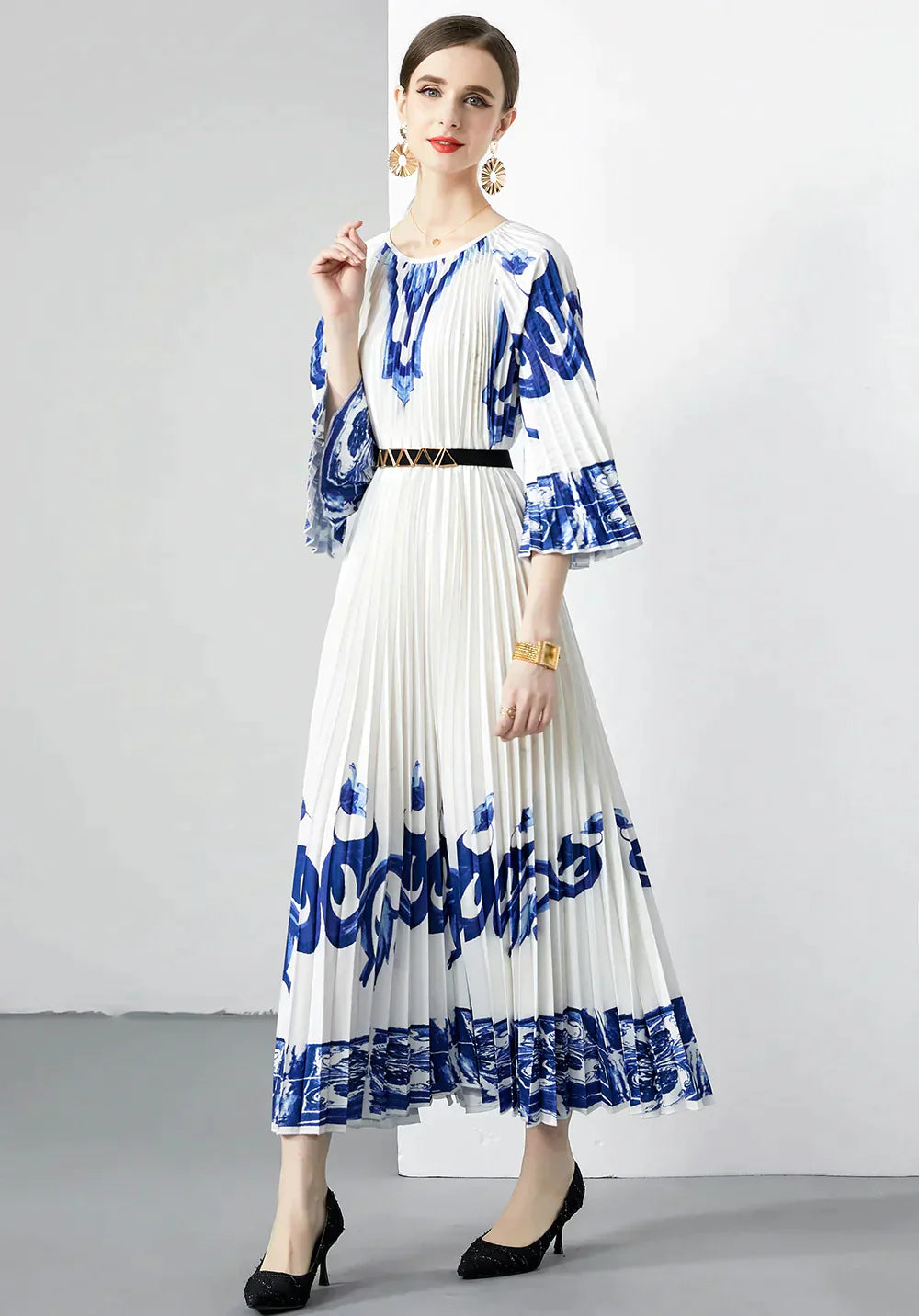 Blue And White Porcelain Loose Dress With Pleats
