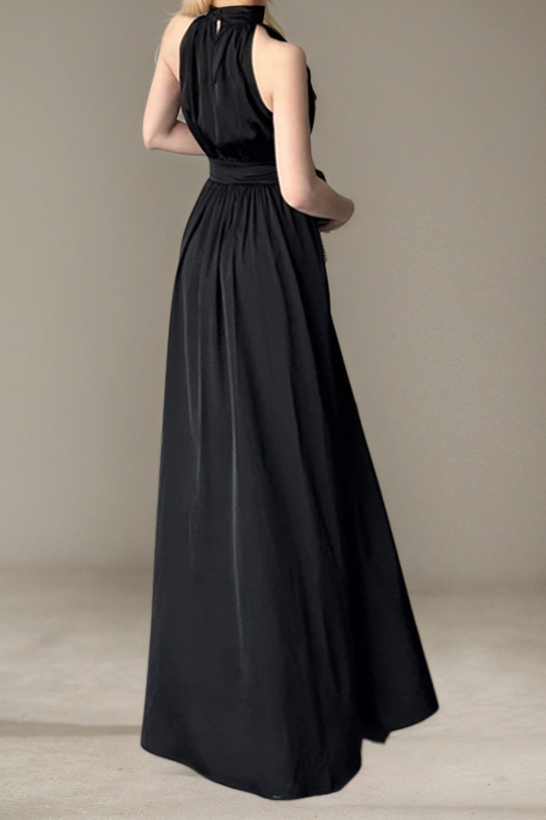 Elegant Sleeveless Evening Maxi Dress