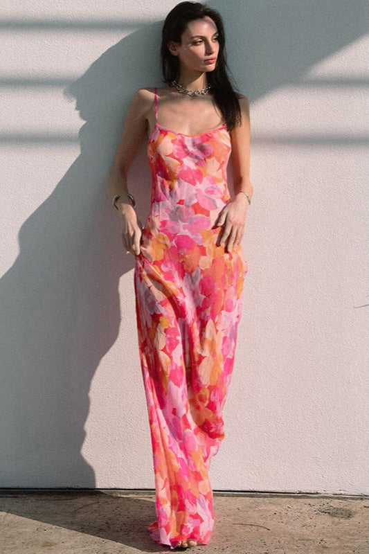 Rückenfreies, figurbetontes Maxikleid mit Blumenmuster und U-Ausschnitt