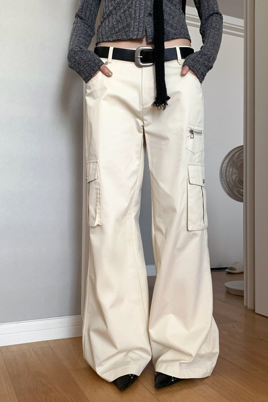 High Waist Loose Multi Pocket Cargo Pants Beige / S
