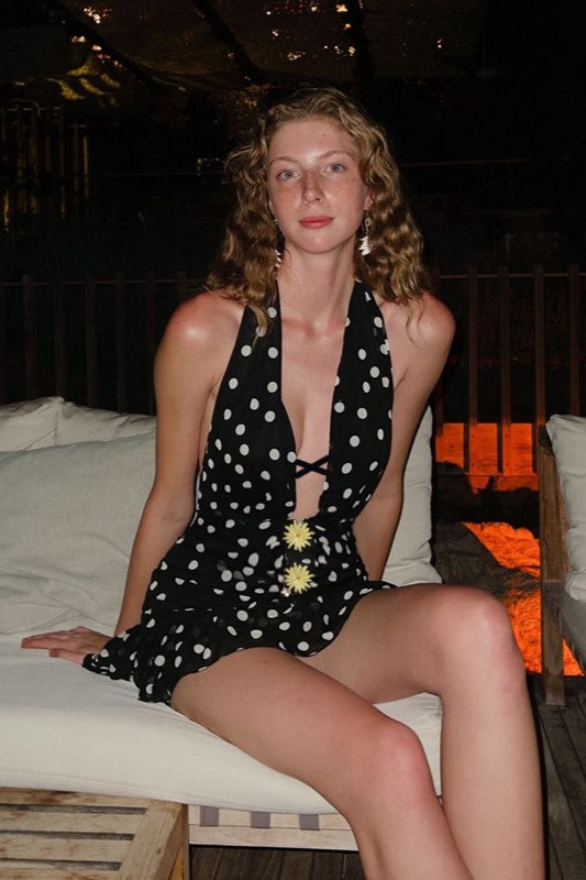 Mini-robe sexy à pois et col en V