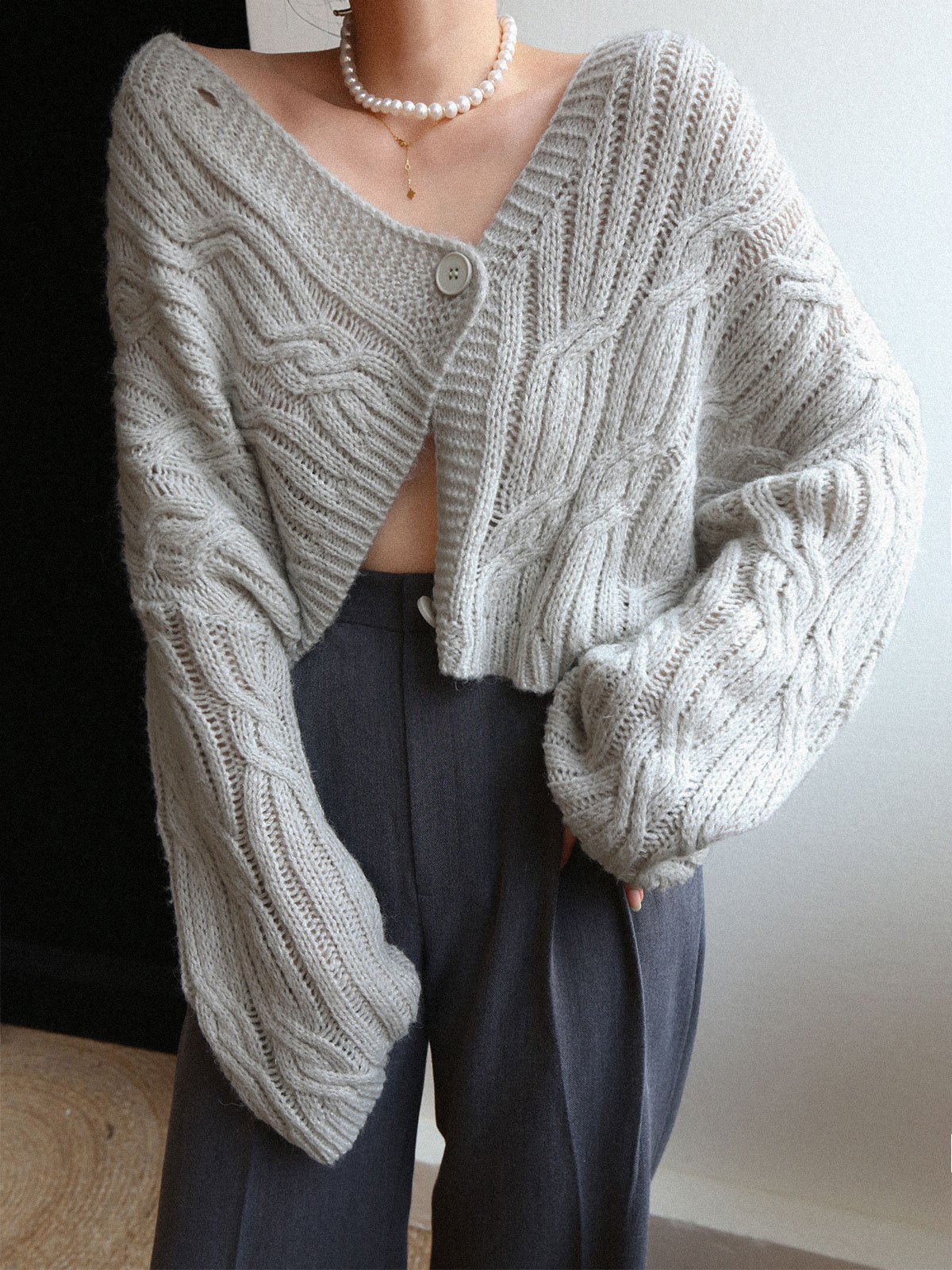 Cable Knit Graceful Crop Cardigan