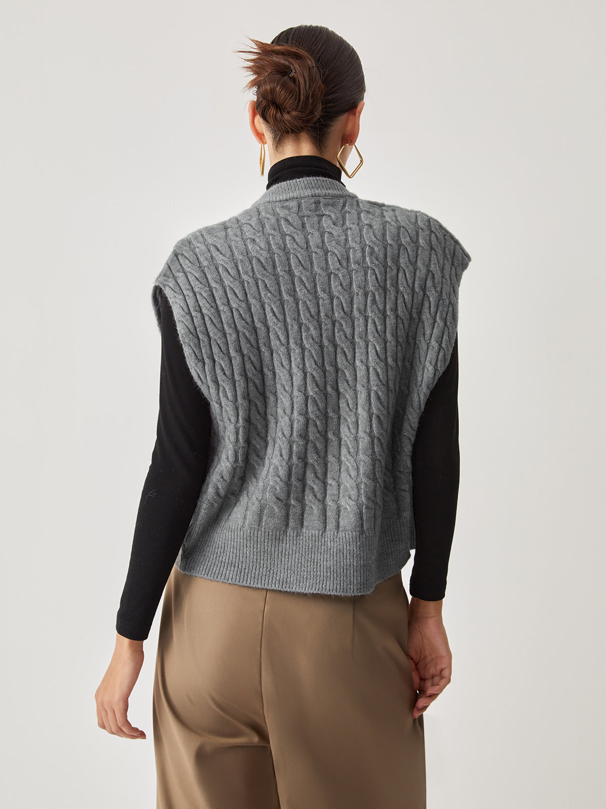 Cable Knit Graceful Button Down Vest