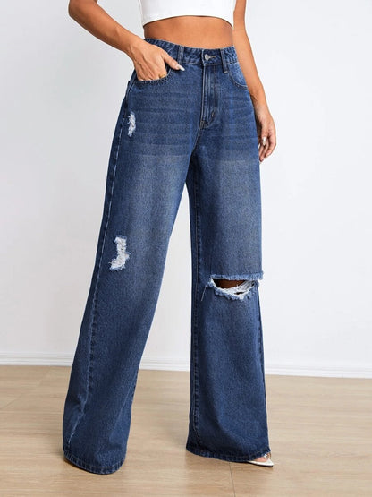 Distressed Details Graceful Denim Boyfriend Jeans