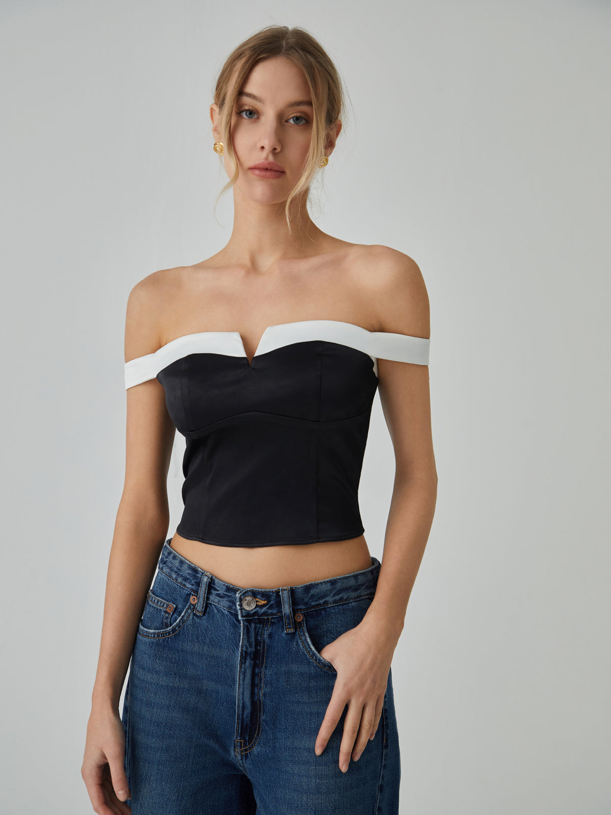 Contrast Trim Graceful Off-Shoulder Blouse