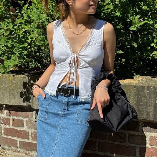 Crop Top mit Spitzen-Patchwork und Fliege