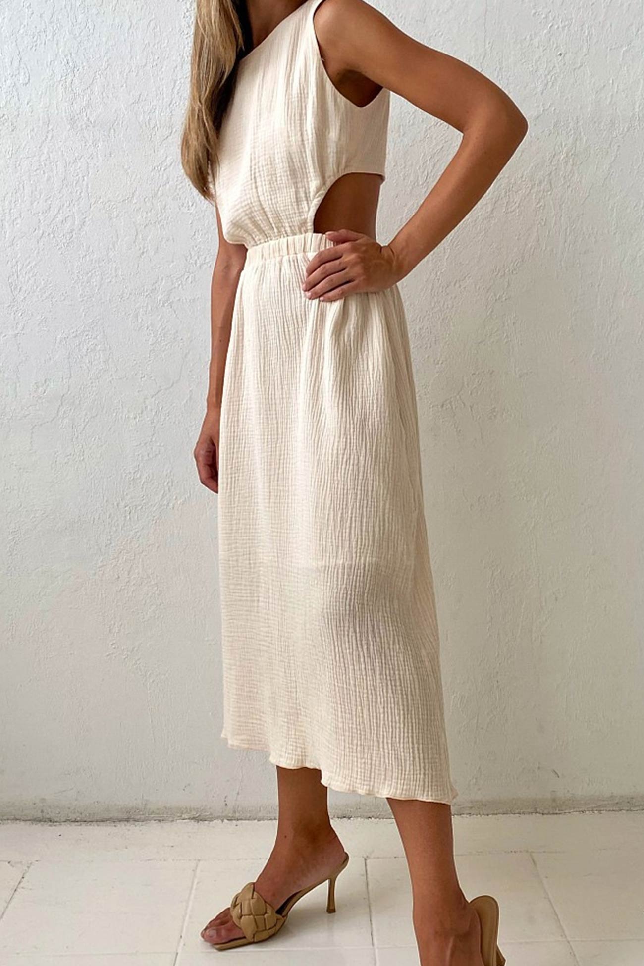 Pleated Tank Dress with Single-breasted Closure and Bare Waist