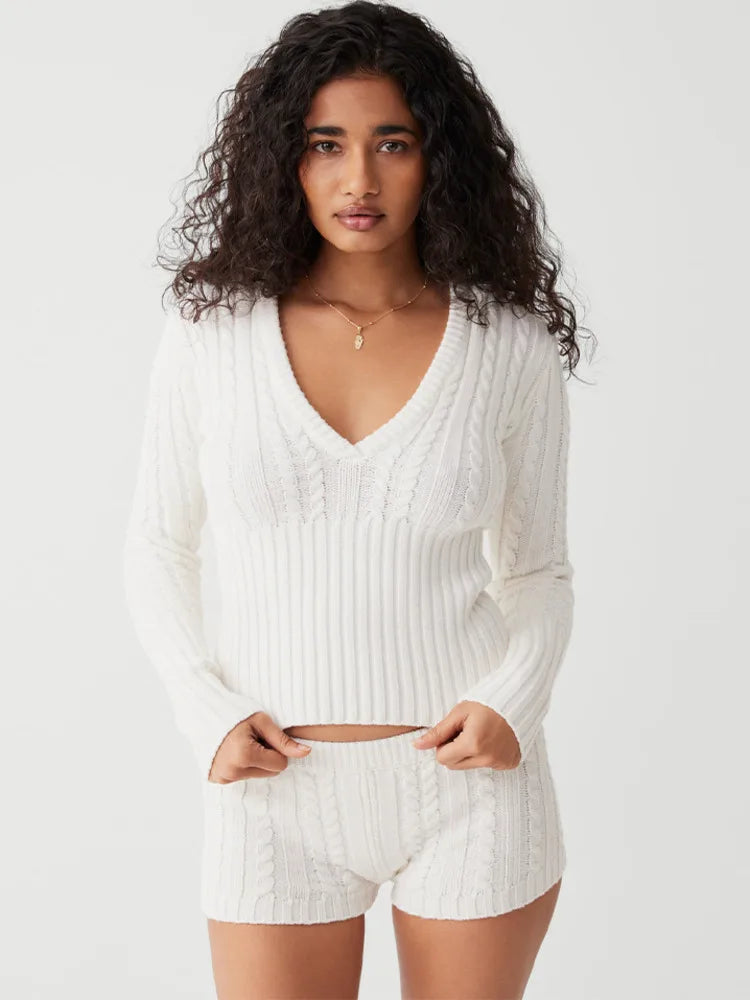 Long Sleeve Knitted V-Neck Graceful Hooded Sweater And Shorts Set