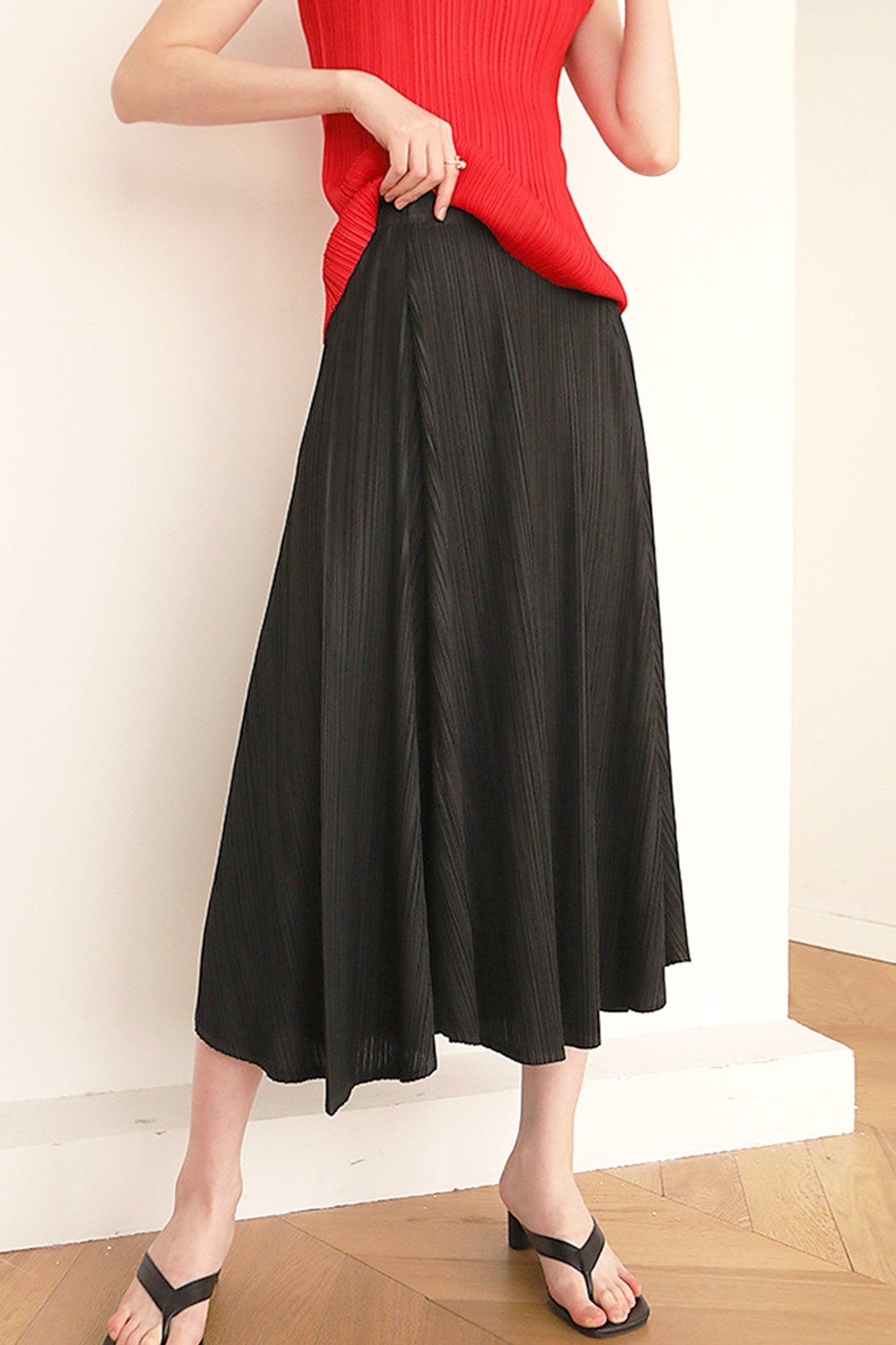 Pleated High Waist Skirt - Solid Color