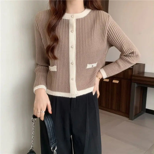 Round Neck Button Fashion Cardigan