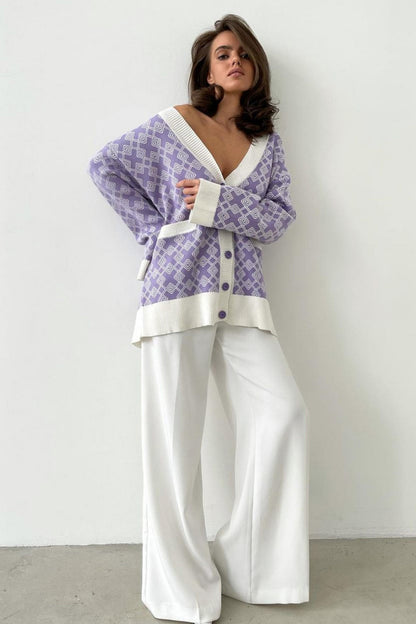 V Pattern Geometric Neck Cardigan