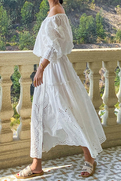 Folded White Lace with Skirt Embroidery