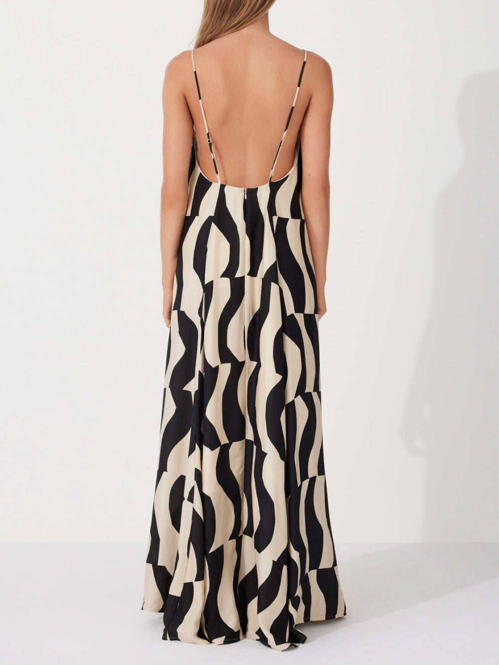 Scooped Back Relaxed Charming Fit Style Maxi Dress Dresses