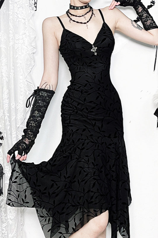 Slim Velvet Gothic Dress