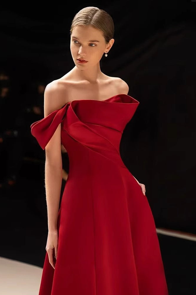 Elegant Satin One Shoulder Burgundy Formal Dress