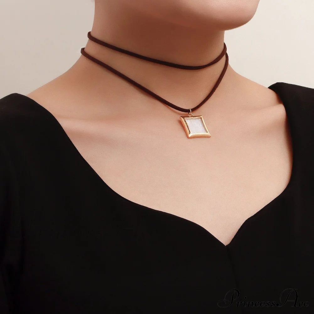 Adjustable Korean Velvet Choker With Big Heart Pendant Necklace Halloween