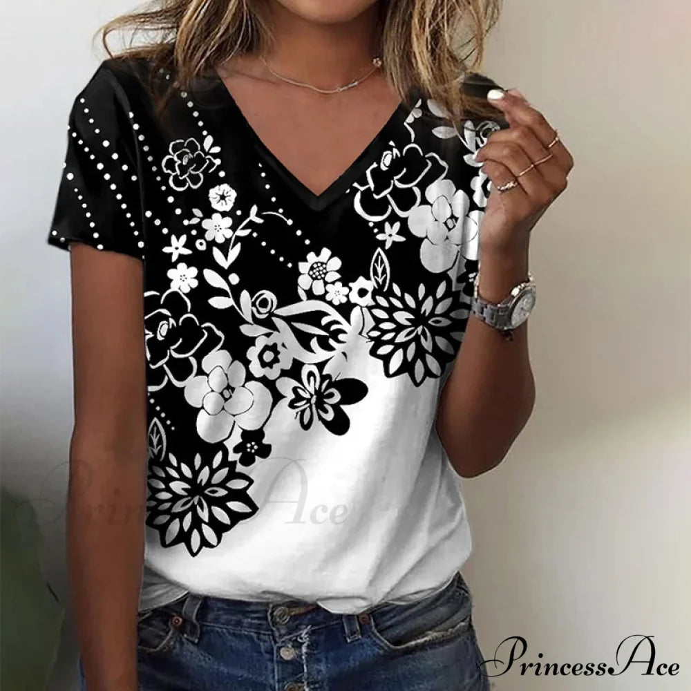 Classic Black And White Floral T-Shirt Black best Best Sellings clothes Plus Size Sale tops Topseller