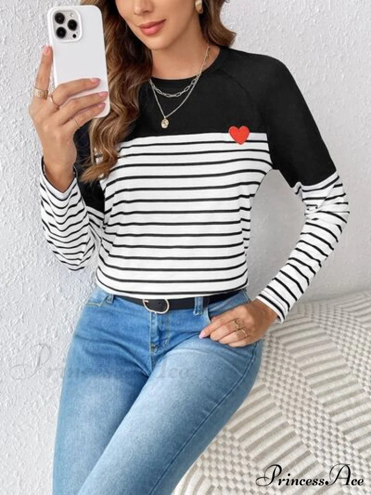 Arm T-Shirt Round Striped Patch With Heart Long Neck