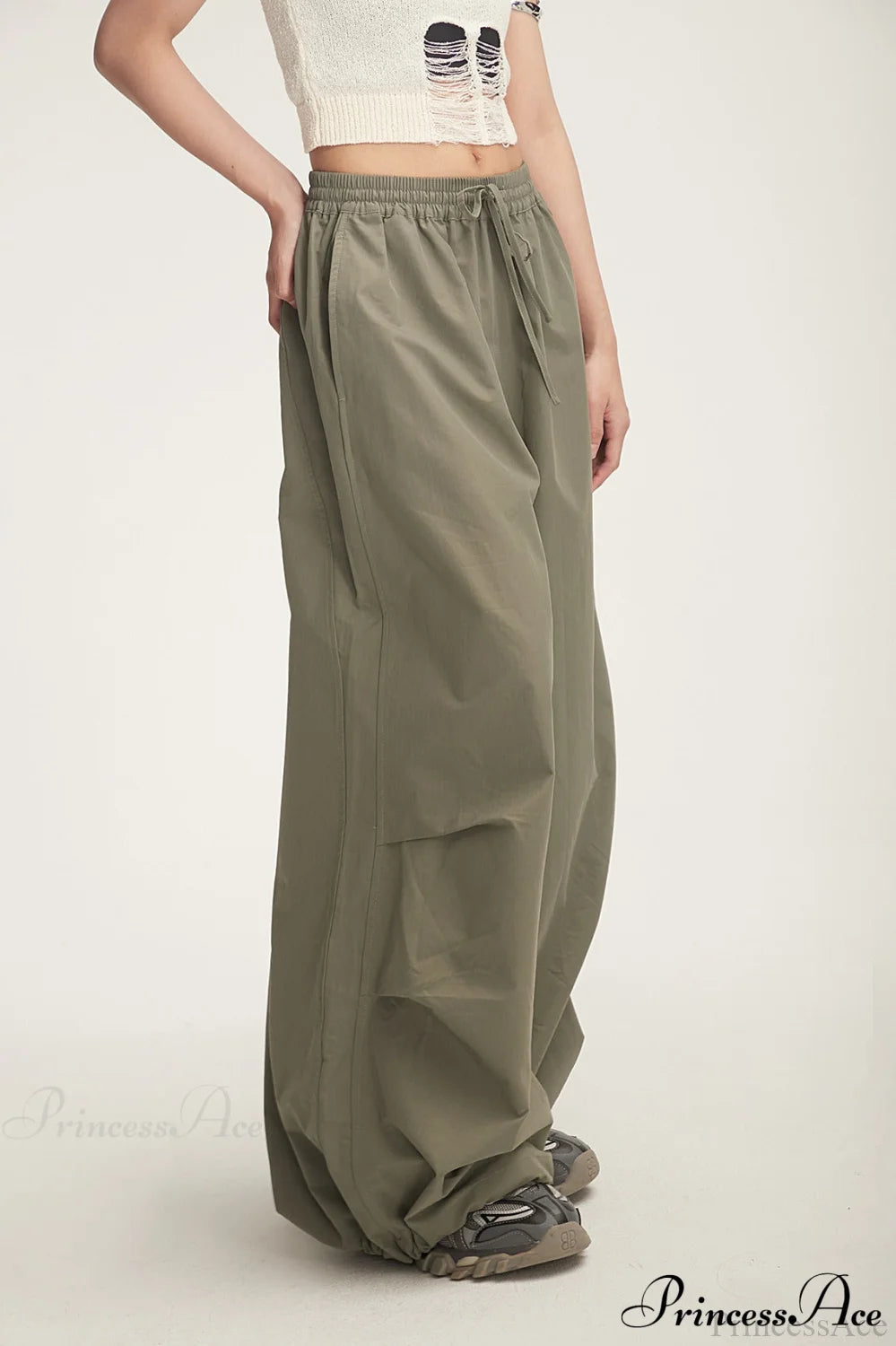 Athletic Stretchy Waist Relaxed Cargo Pants