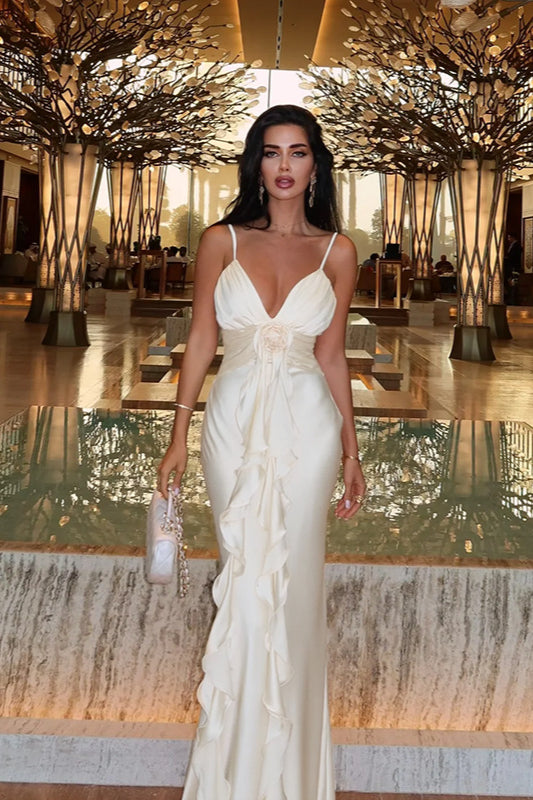 Schmal geschnittenes Slip-Kleid aus Satin mit Blumenmuster und Bindeband hinten