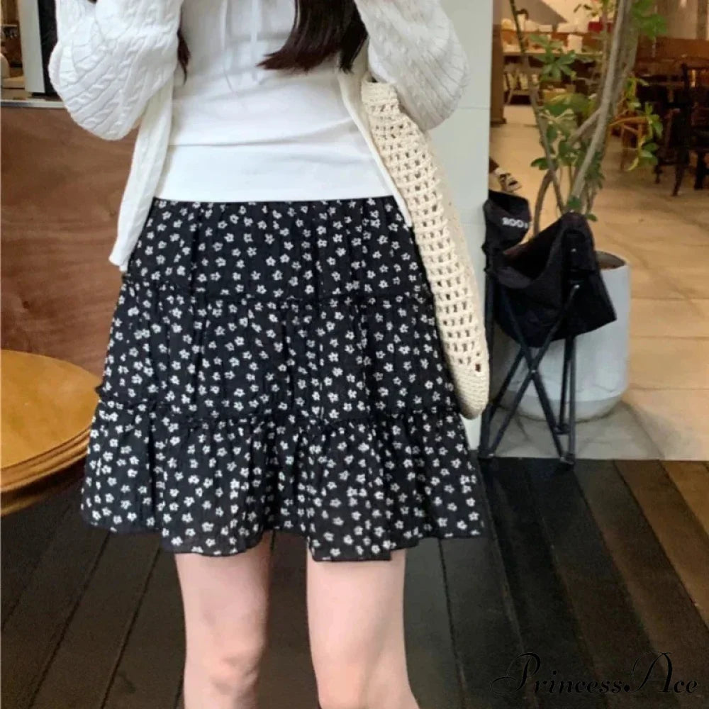 Black Floral Sweet Pleated Kawaii Patchwork Skirt