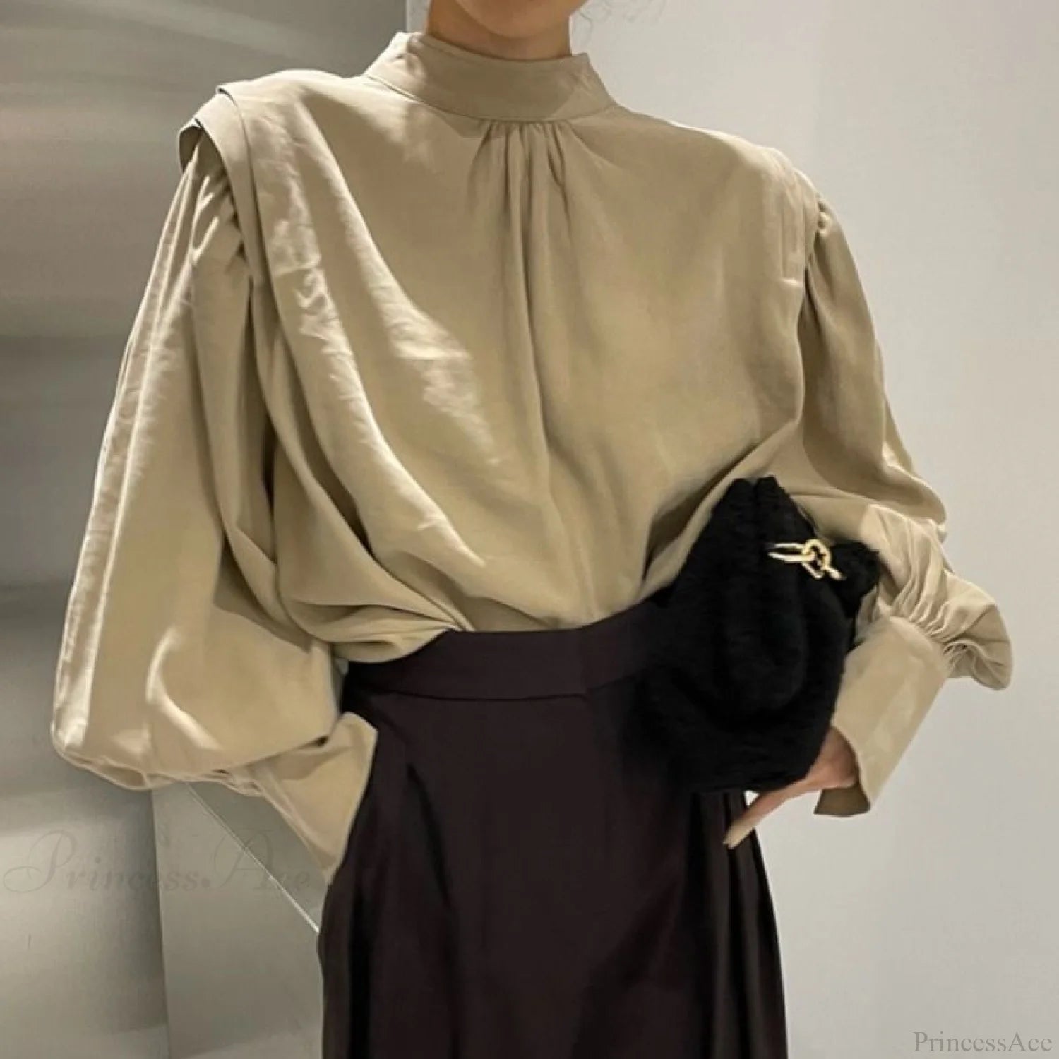Elegant Blouse Black Sleeves Lantern Oversized And Vintage With Up Button Women’s Detail